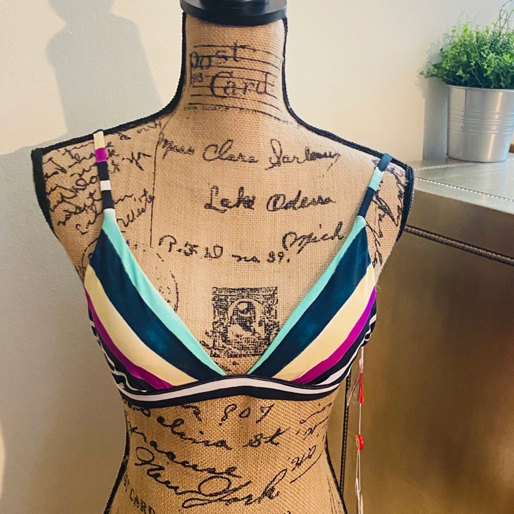 RED CARTER MULTICOLORED BIKINI TOP